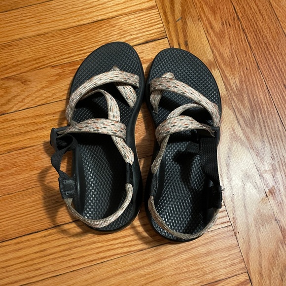 Chaco Toe Strap Sandles - Picture 2 of 3